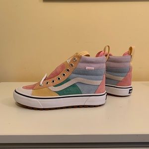 Vans Scotchgard high tops women’s size 7